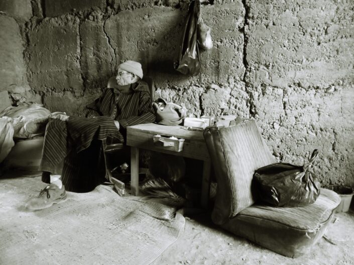 Dentist in a suq in Ait Bougmez Valley